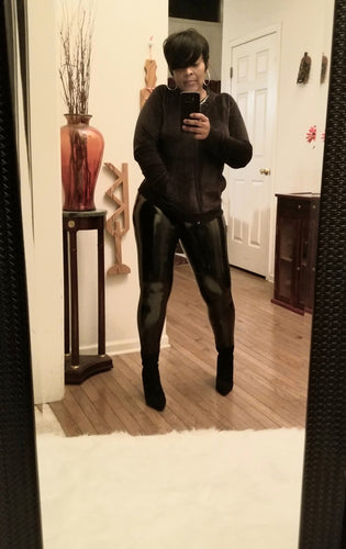 Vinyl Wet Black